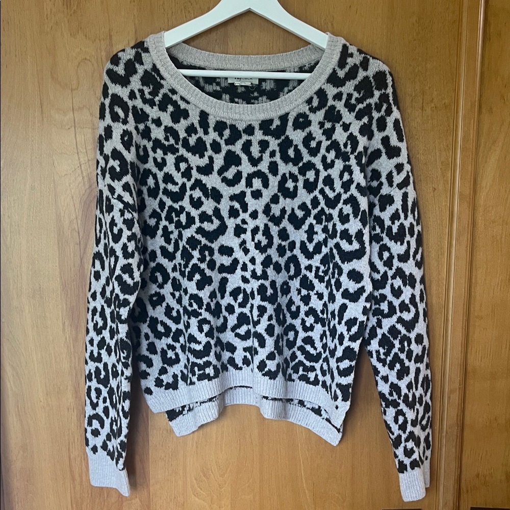Yes Lola leopard Print Sweater